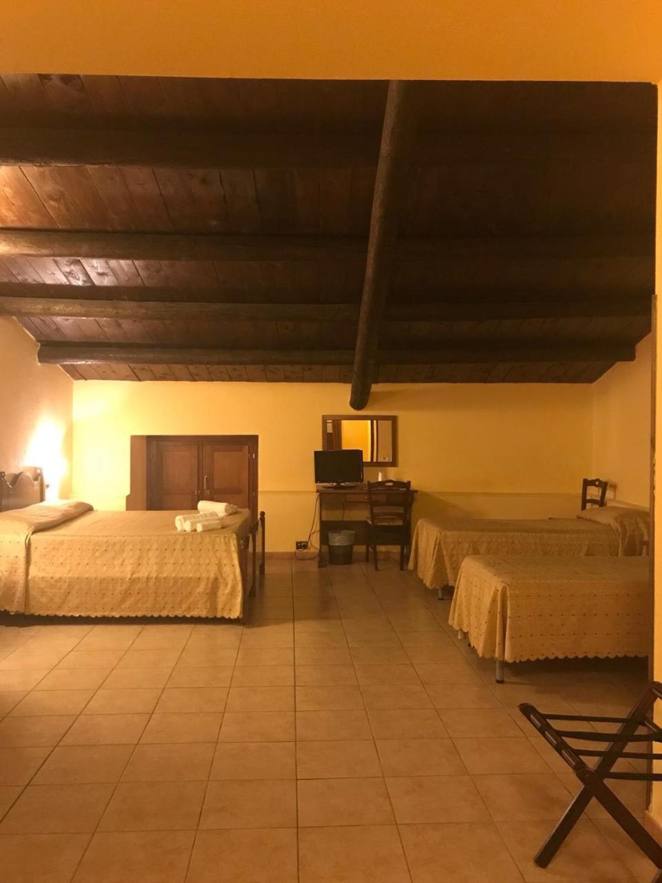 La Locanda Di San Francesco Hotel Viggianello Buitenkant foto