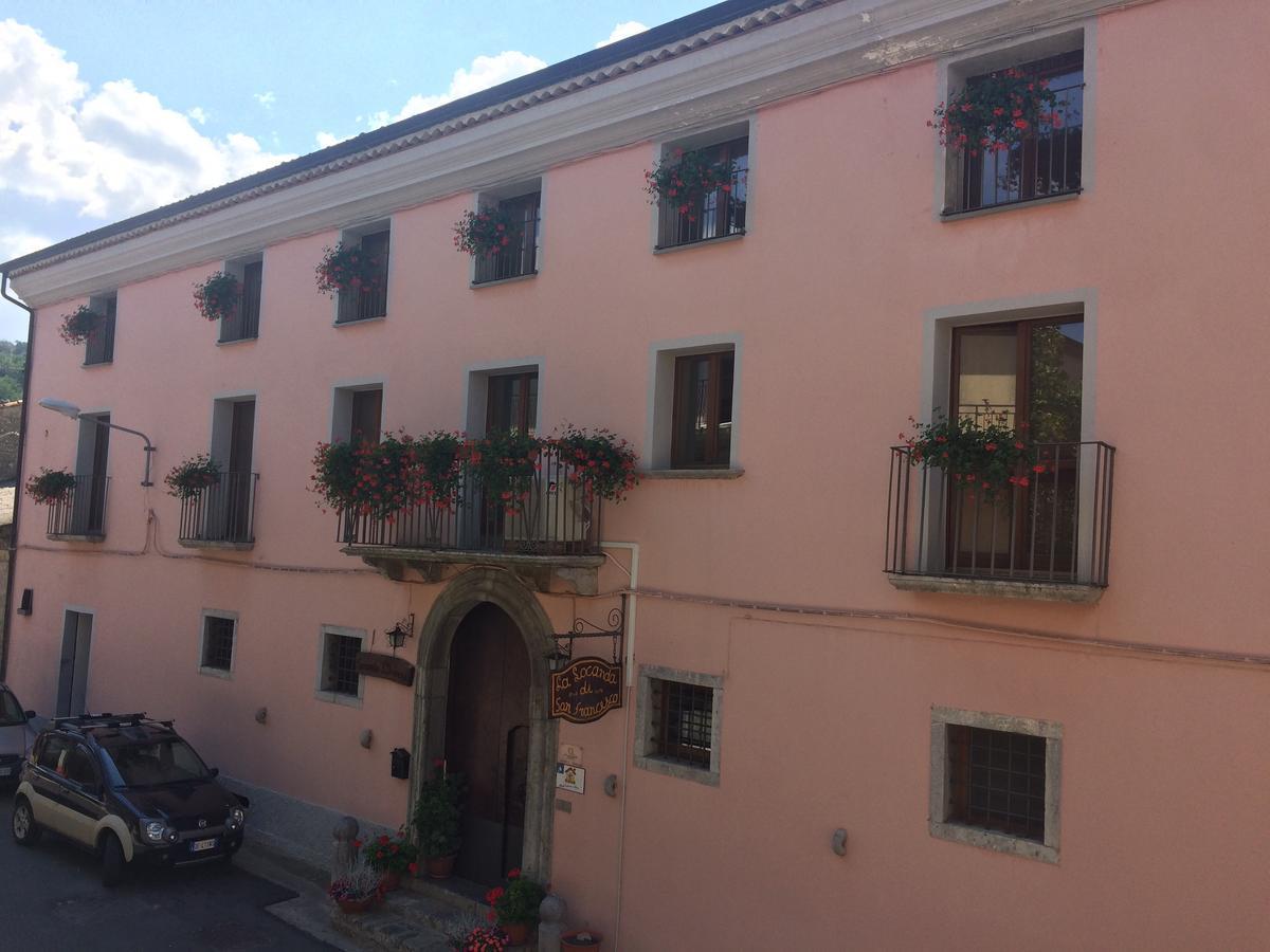 La Locanda Di San Francesco Hotel Viggianello Buitenkant foto